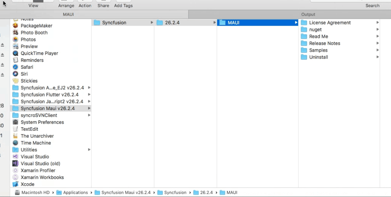 Essential Studio Mac installer in the Applications folder